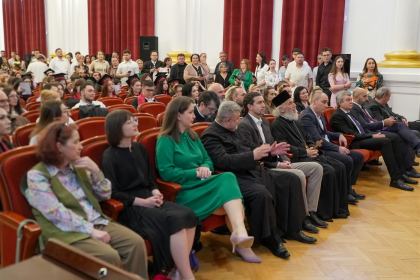 Cursul festiv al absolvenţilor Facultăţii de Istorie, Filosofie şi Teologie din Galaţi – fotografia 30