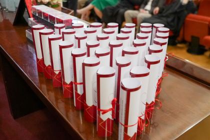 Cursul festiv al absolvenţilor Facultăţii de Istorie, Filosofie şi Teologie din Galaţi – fotografia 41