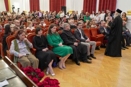 Cursul festiv al absolvenţilor Facultăţii de Istorie, Filosofie şi Teologie din Galaţi – fotografia 46