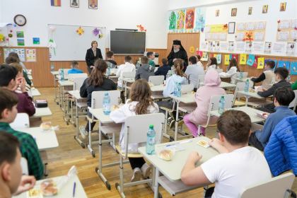 Etapa judeţeană a Olimpiadei de Religie în Galaţi şi Brăila – fotografia 33
