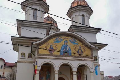 Ediţia a 16-a a „Marşului pentru viaţă“ în Arhiepiscopia Dunării de Jos – fotografia 1