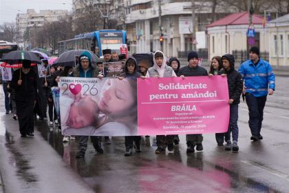Ediţia a 16-a a „Marşului pentru viaţă“ în Arhiepiscopia Dunării de Jos – fotografia 9