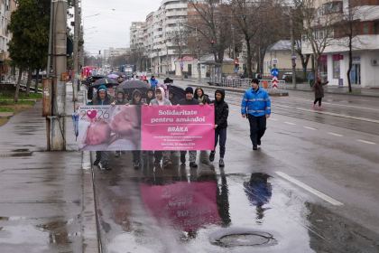 Ediţia a 16-a a „Marşului pentru viaţă“ în Arhiepiscopia Dunării de Jos – fotografia 11