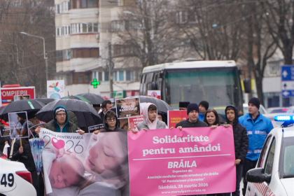 Ediţia a 16-a a „Marşului pentru viaţă“ în Arhiepiscopia Dunării de Jos – fotografia 15