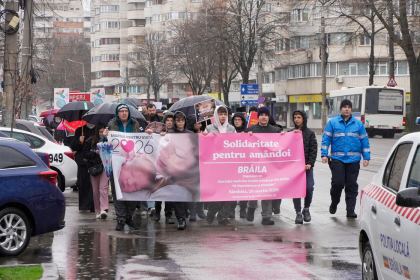 Ediţia a 16-a a „Marşului pentru viaţă“ în Arhiepiscopia Dunării de Jos – fotografia 16