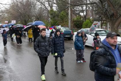 Ediţia a 16-a a „Marşului pentru viaţă“ în Arhiepiscopia Dunării de Jos – fotografia 14