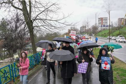 Ediţia a 16-a a „Marşului pentru viaţă“ în Arhiepiscopia Dunării de Jos – fotografia 25