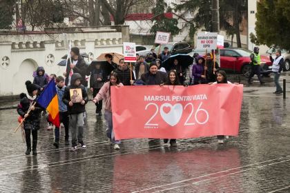 Ediţia a 16-a a „Marşului pentru viaţă“ în Arhiepiscopia Dunării de Jos – fotografia 38