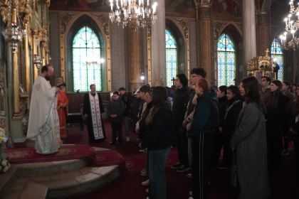 Olimpiada interdisciplinară „Cultură şi spiritualitate românească” în Arhiepiscopia Dunării de Jos – fotografia 11