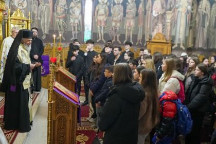 Olimpiada interdisciplinară „Cultură şi spiritualitate românească” în Arhiepiscopia Dunării de Jos – fotografia 27