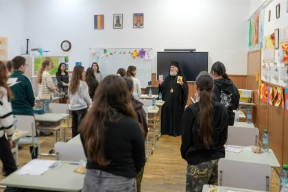 Olimpiada interdisciplinară „Cultură şi spiritualitate românească” în Arhiepiscopia Dunării de Jos – fotografia 31