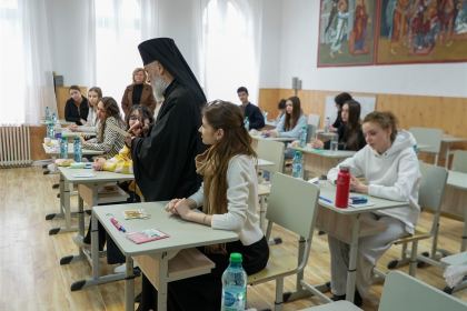 Olimpiada interdisciplinară „Cultură şi spiritualitate românească” în Arhiepiscopia Dunării de Jos – fotografia 48