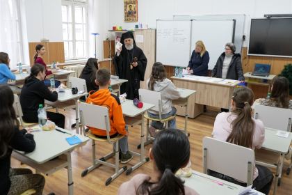 Olimpiada interdisciplinară „Cultură şi spiritualitate românească” în Arhiepiscopia Dunării de Jos – fotografia 54