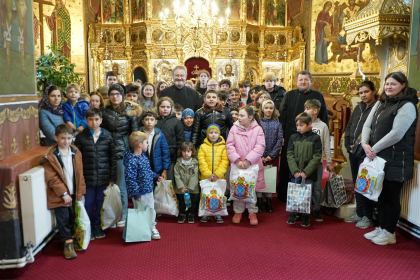 Programul social-filantropic „Ne înnoim de Sfintele Paşti“ în Arhiepiscopia Dunării de Jos – fotografia 23
