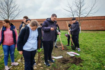 Elevi în vizită la Mănăstirea Voievodală Măxineni – fotografia 2