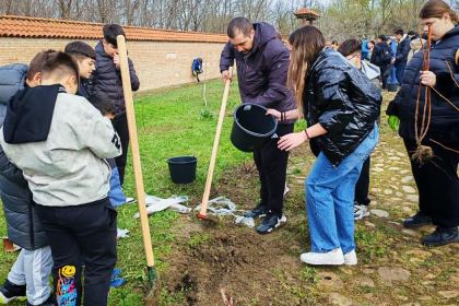 Elevi în vizită la Mănăstirea Voievodală Măxineni – fotografia 7