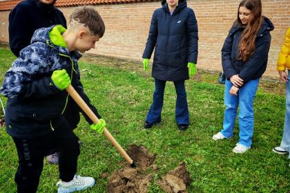 Elevi în vizită la Mănăstirea Voievodală Măxineni – fotografia 15