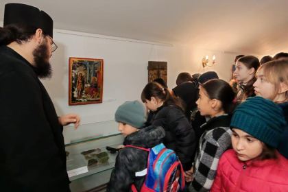 Elevi în vizită la Mănăstirea Voievodală Măxineni – fotografia 22